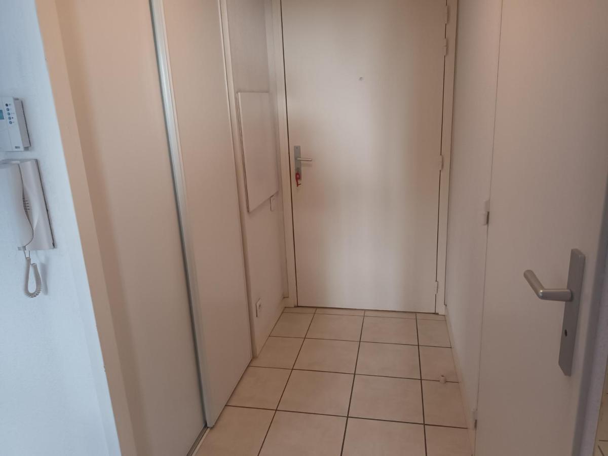Calme T2 Avec Terrasse A Hendaye, Proche - Fr-1-239-780 *